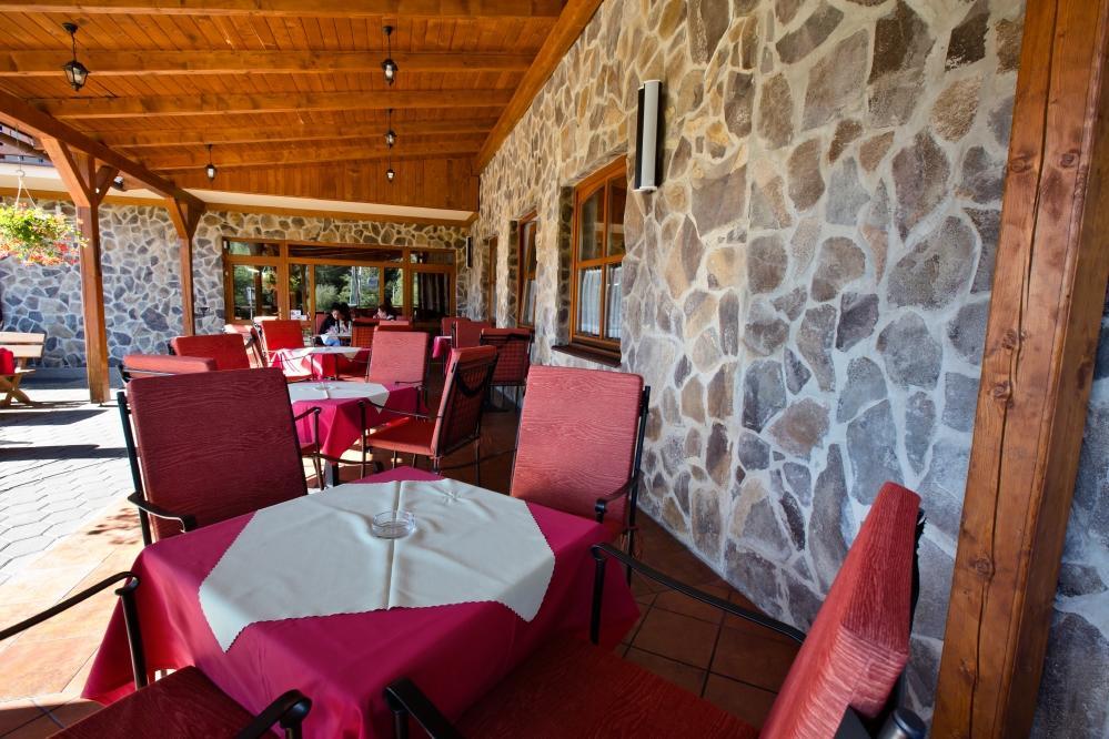 Hotel Gobor Vitanová Extérieur photo