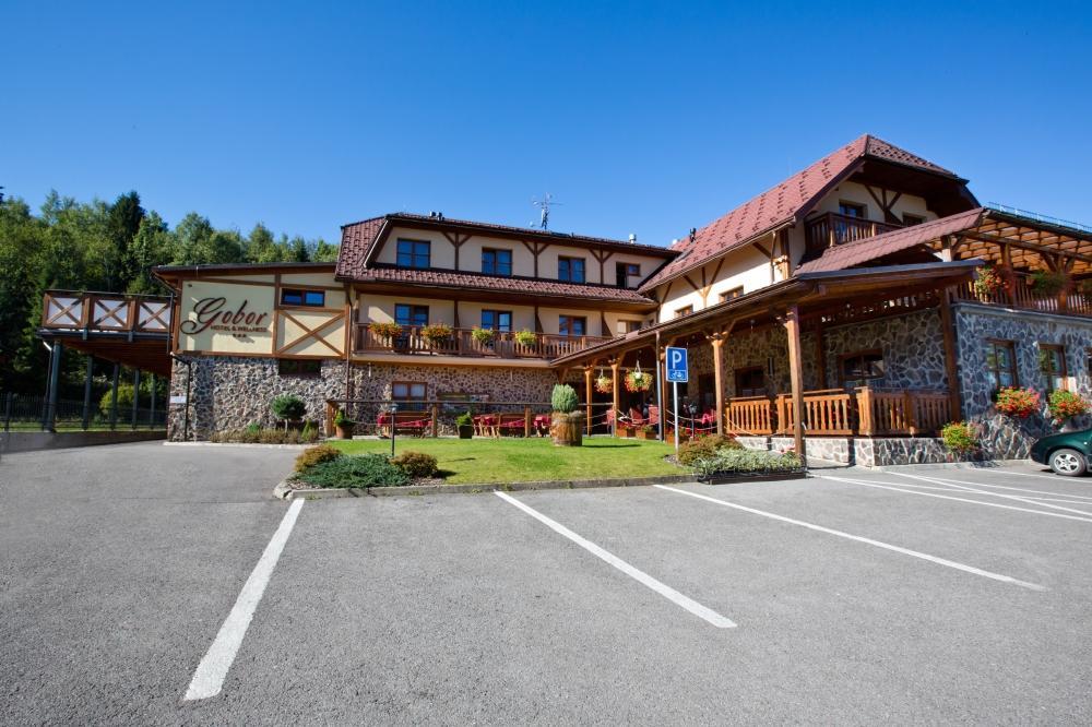 Hotel Gobor Vitanová Extérieur photo